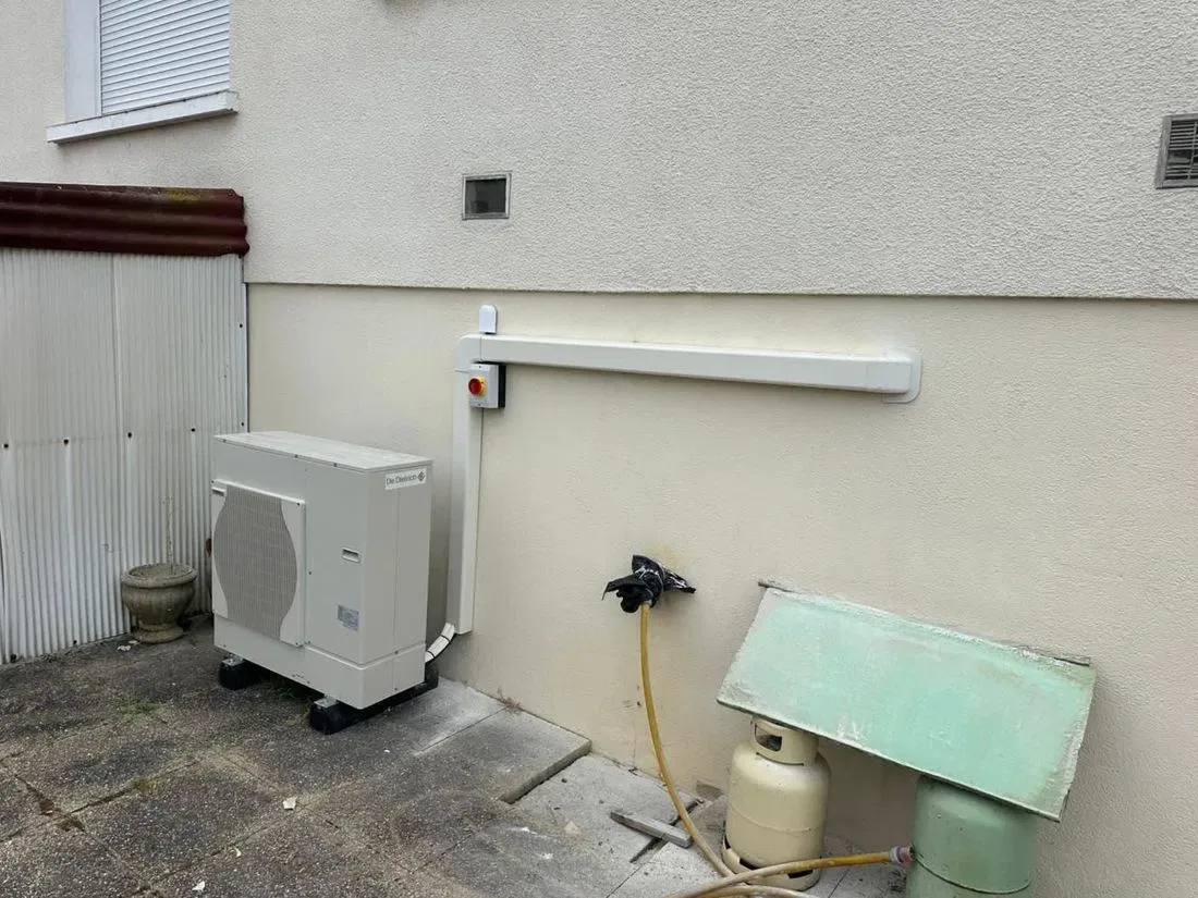 Pompe à chaleur air/eau : Unité extérieure · Arandon-Passins